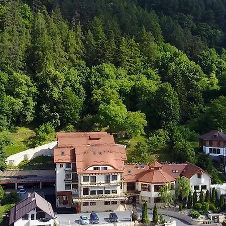 Hotel Kolping Brasov Exterior photo