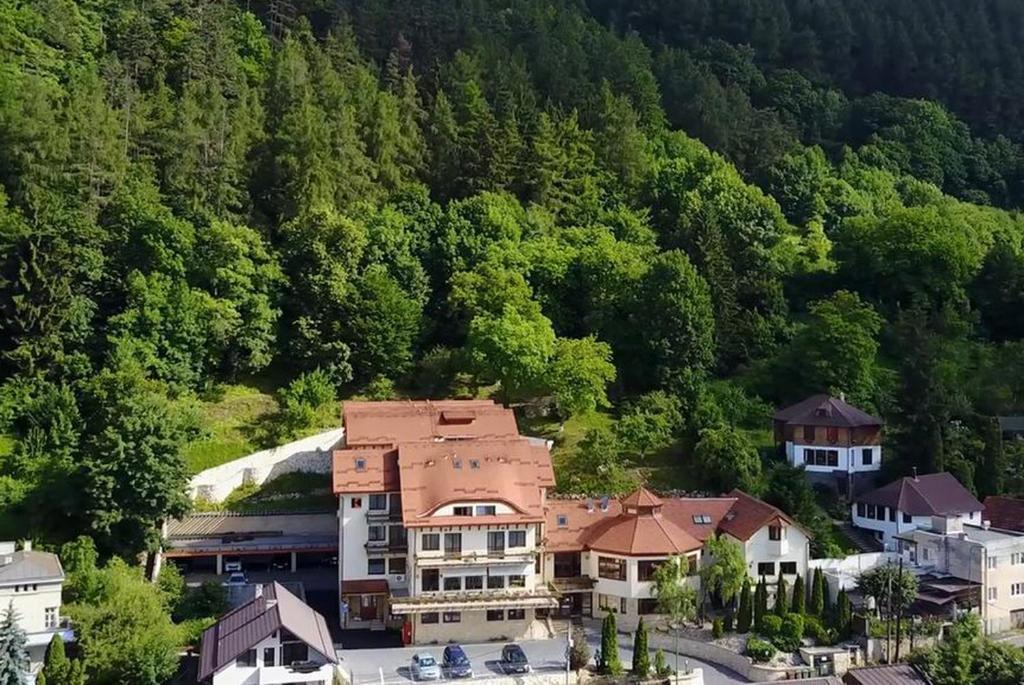 Hotel Kolping Brasov Exterior photo